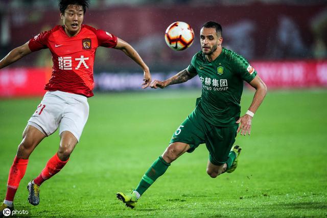 武汉光谷坚韧守护，前行亚冠大道渐行渐远！的简单介绍