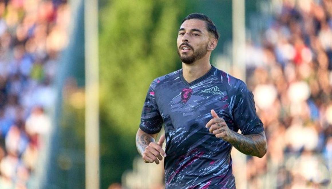 开云下载-热那亚遭遇尴尬连败，球队面临挑战