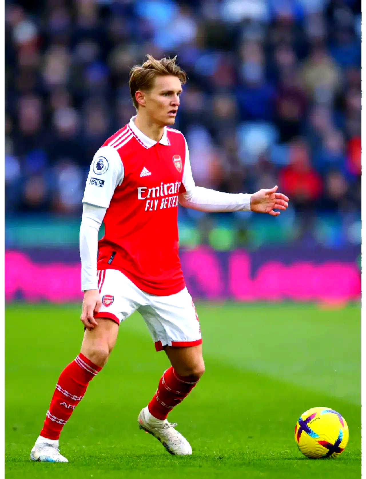 阿森纳继续保持领先,表现大放异彩 阿森纳继续保持领先,表现大放异彩