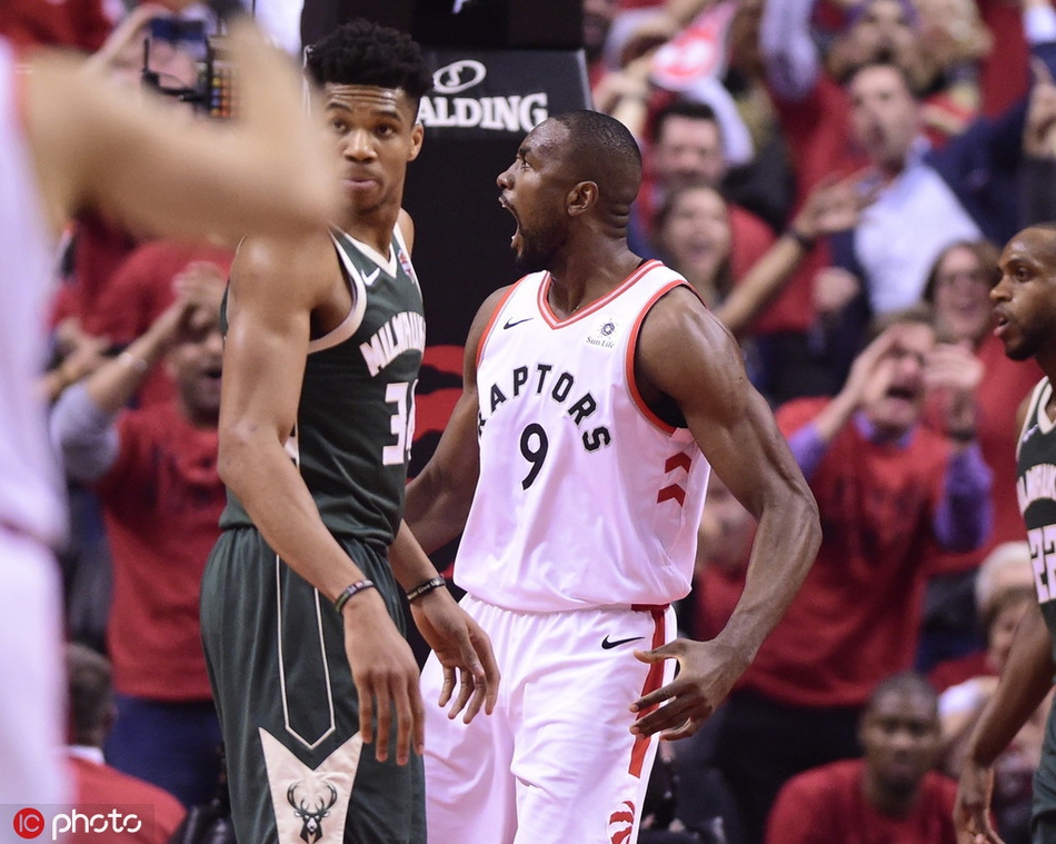 开云体育-雄鹿大胜猛龙,取得六连胜