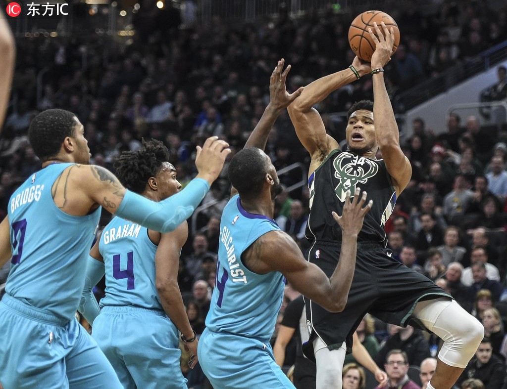 雄鹿大胜猛龙,取得六连胜 雄鹿大胜猛龙,取得六连胜