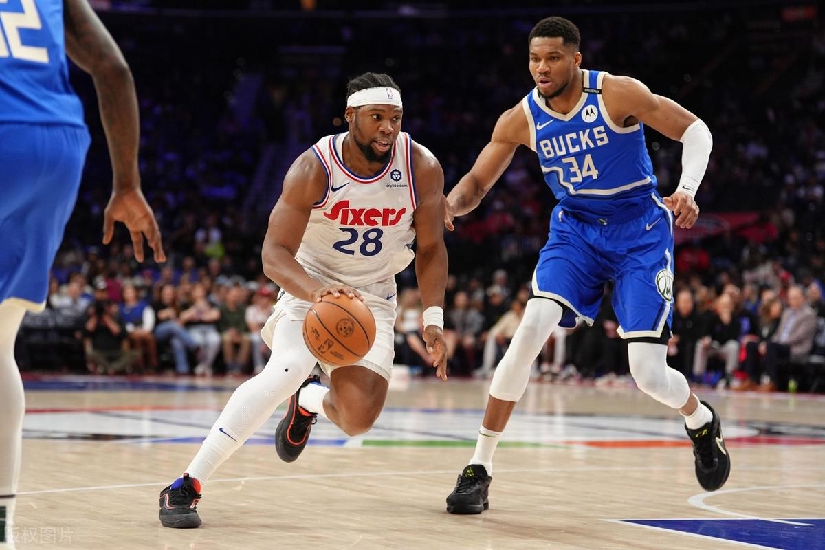 开云体育中国-包含雄鹿再胜76人,近十场比赛仅一败的词条