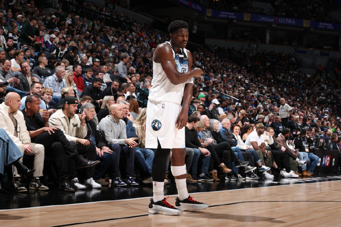 森林狼大胜尼克斯,取得连胜 森林狼大胜尼克斯,取得连胜