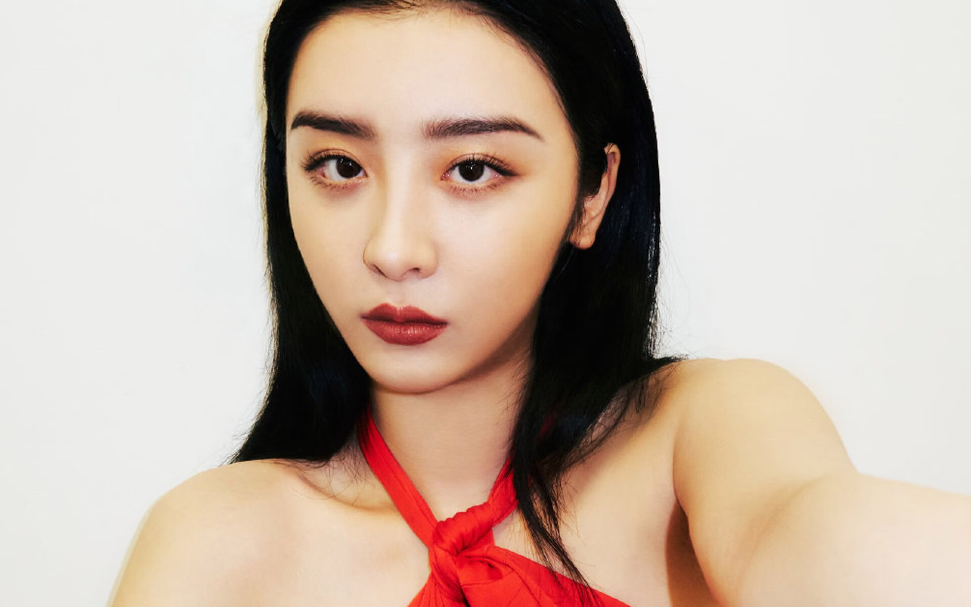 黄喜灿一剑封喉！德甲争冠夜亚洲之光颠覆格局