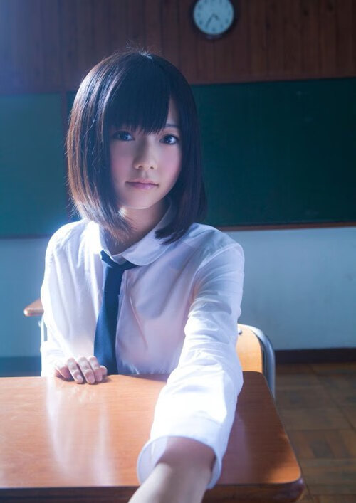 开云体育APP下载-勒布朗的棋局与蜂群的胜利,掌控的两种美学