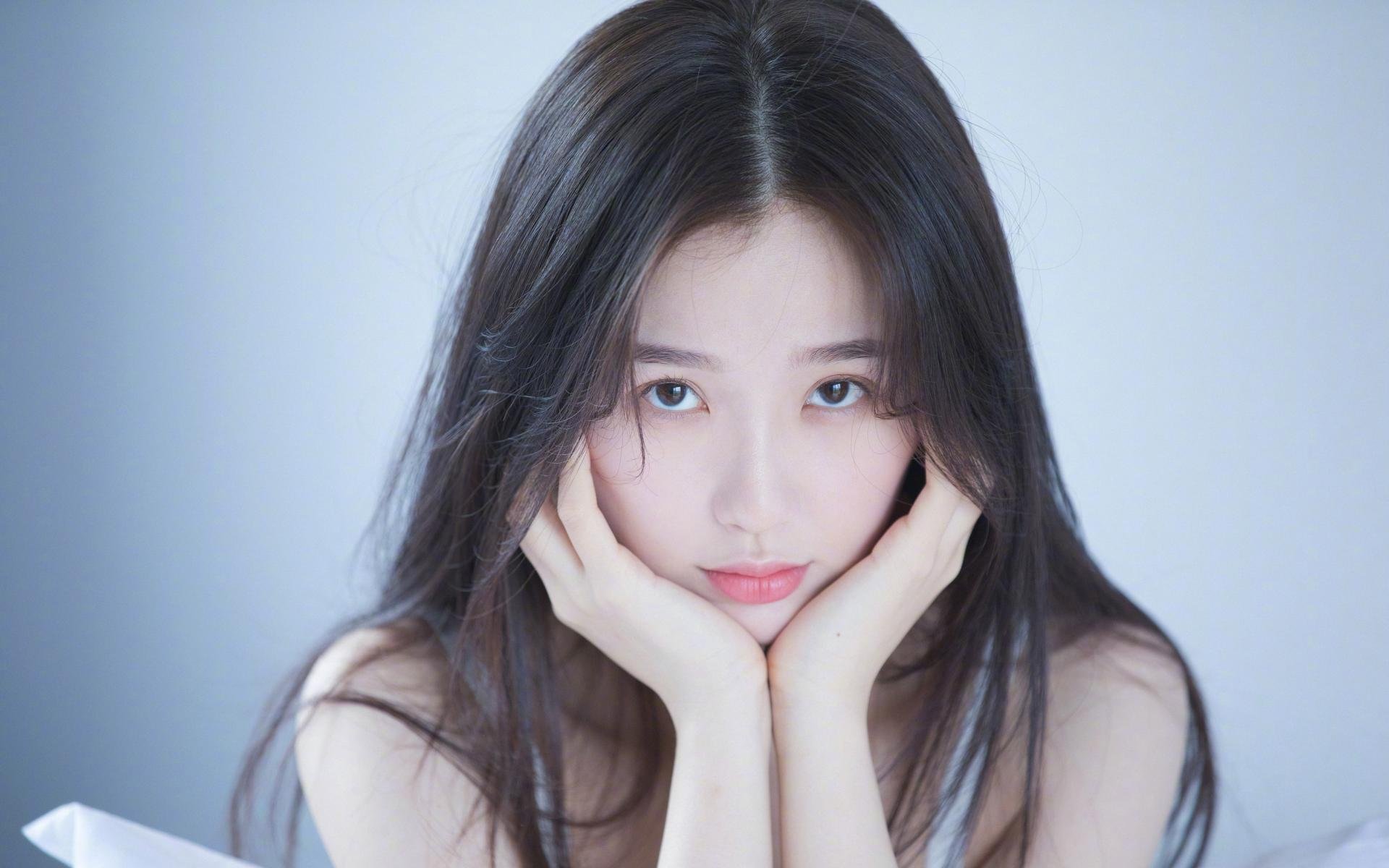 F1年度争冠焦点战，阿尔及利亚鏖战中国