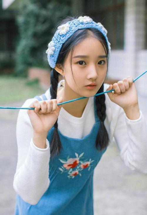 桑巴舞曲的破晓之战,阿尔瓦雷斯在巴西战术压制皇家社会的交响乐中奏响关键音符