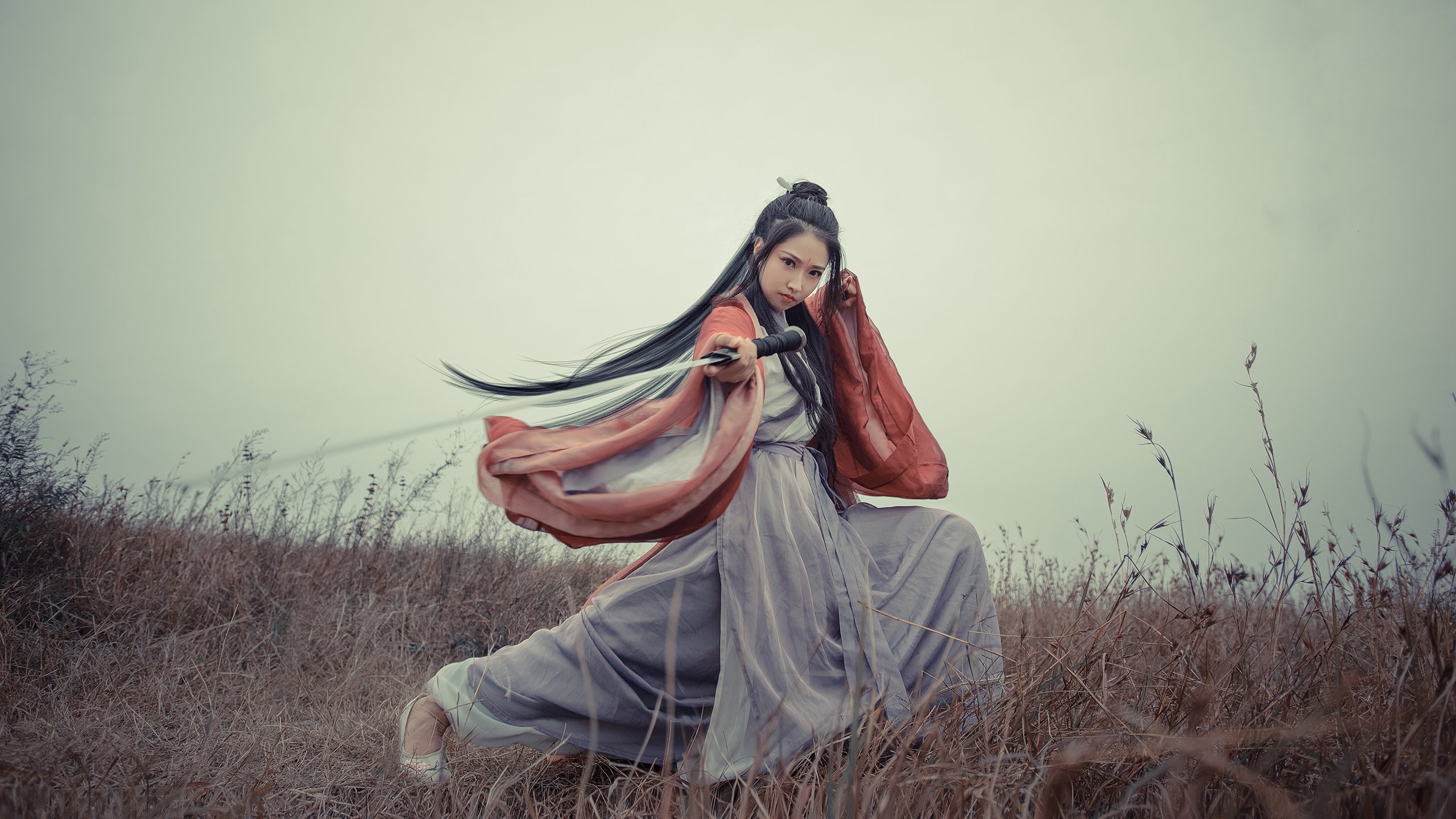 开云体育官方网站-压制与奔流，恩比德的统治之夜与勇士的狂潮