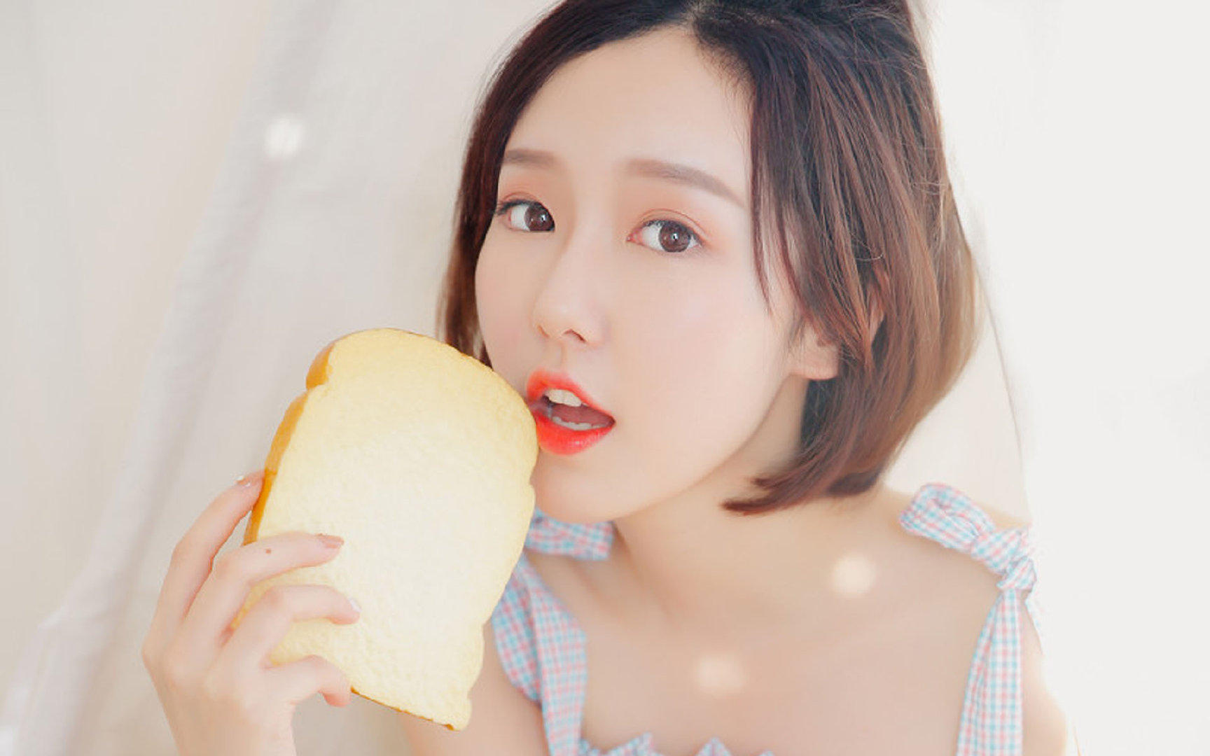 范戴克封神之战映衬足球鸿沟，几内亚冲垮中国凸显发展之痛