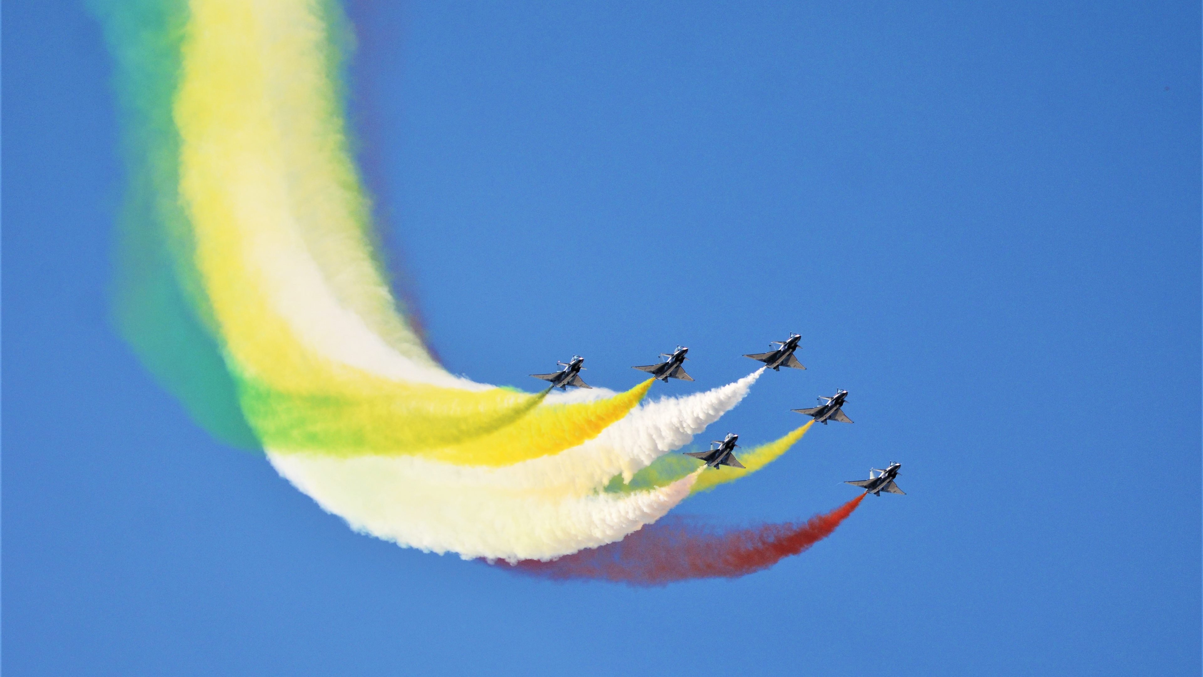 神话与迷失,格纳布里的光芒穿透了谁的黑夜?