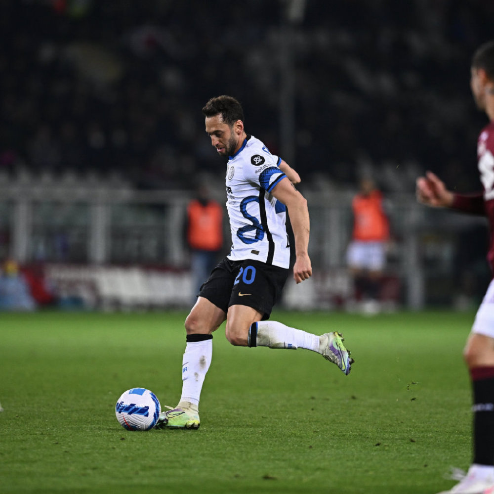 开云体育平台APP-意甲焦点战之夜,米切尔惊艳四座